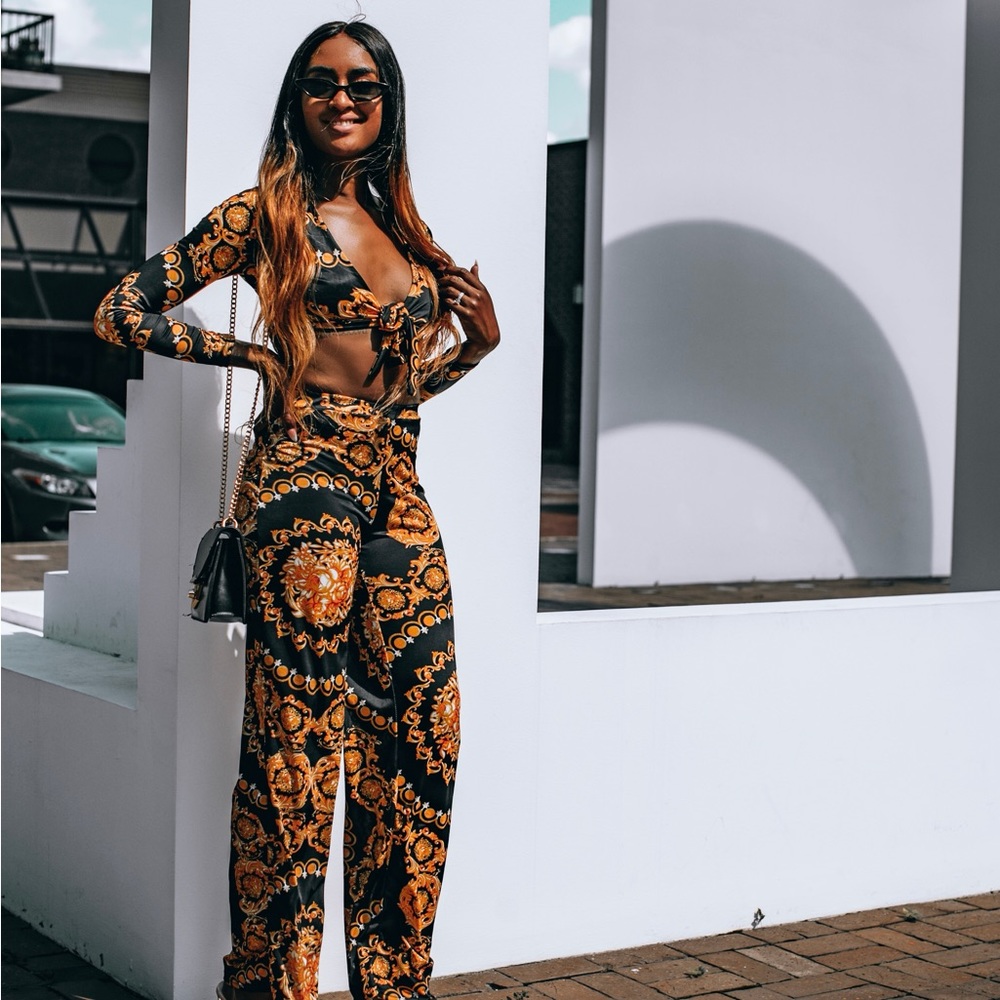 2-piece print crop top set